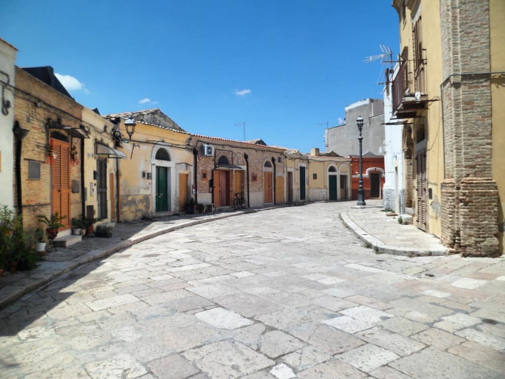 Plant Milestone Trees, Memory Olive Trees In Puglia Italy & Sicily